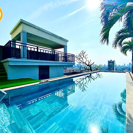 Tokyo Boutique Front Beach Hotel Đà Nẵng Exterior foto
